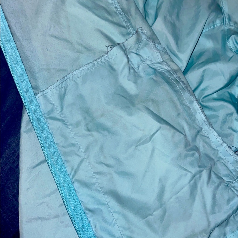 it’s from nike , it’s a size medium.
